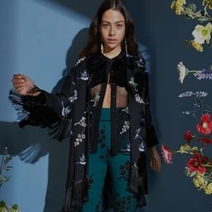 Sretsis Labyrinth AW15 Song Bird Velvet Silk Scarf